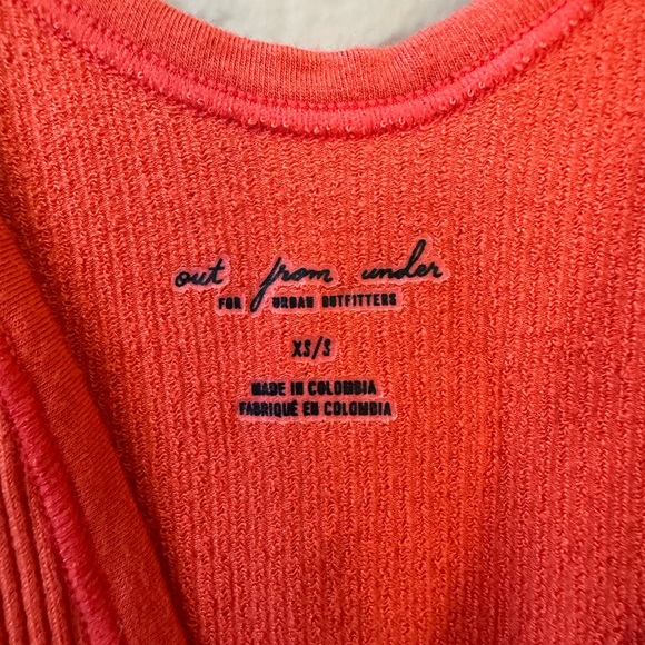 COPY - Urban Outfitters Ribbed Twist Tank Reversible - Picture 3 of 4